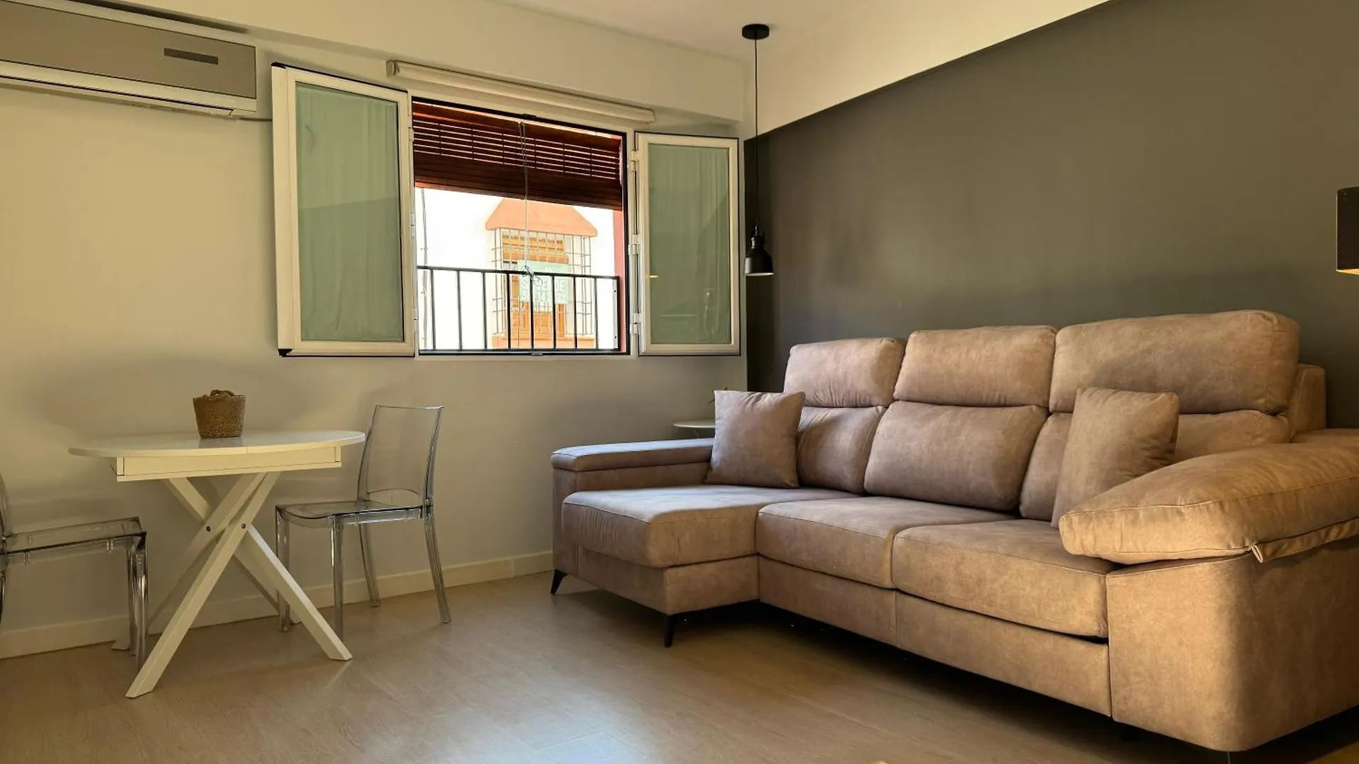 Apartment Apartamento San Basilio Bookish Place Cordoba